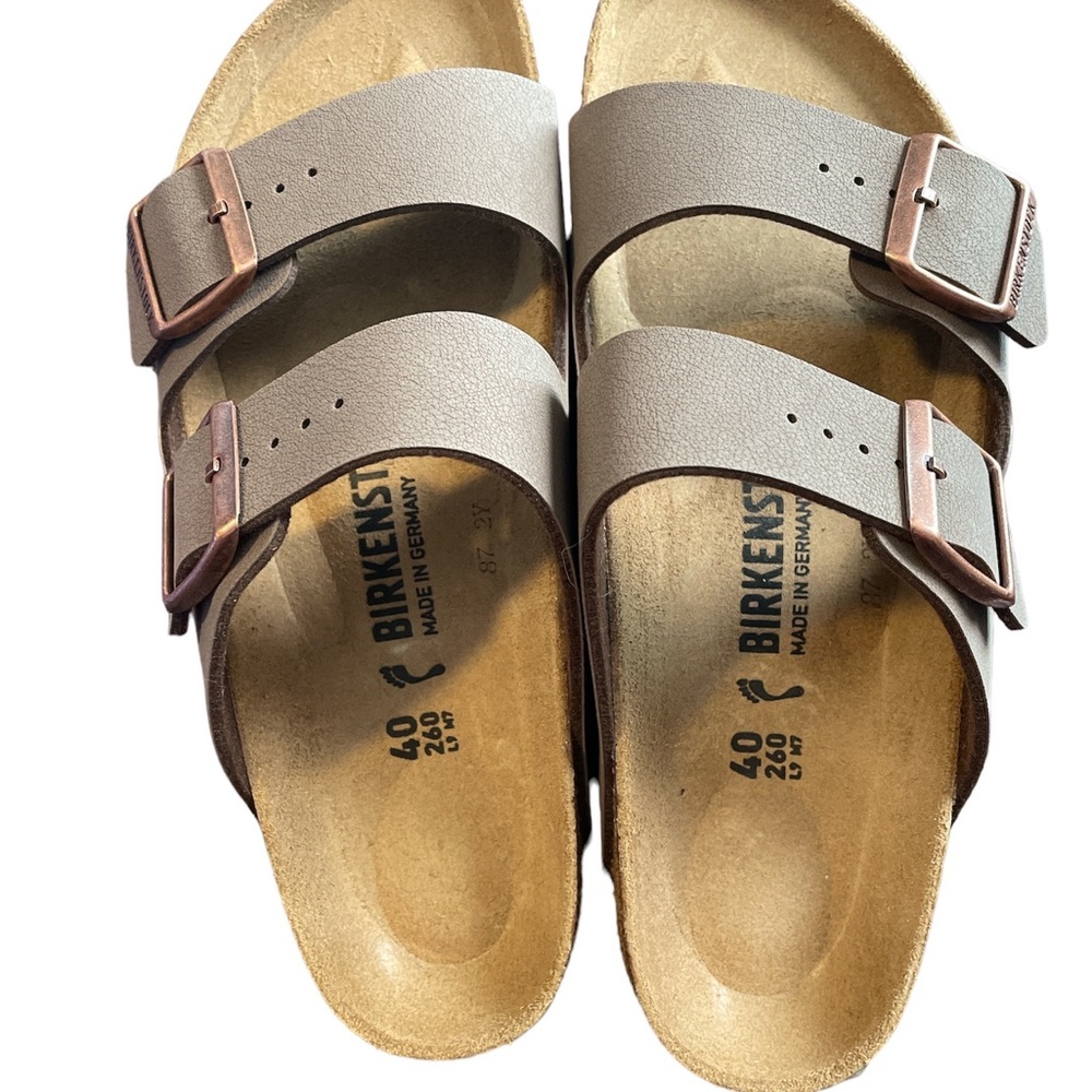 Birkenstock Arizona Mocca size 40 NWT